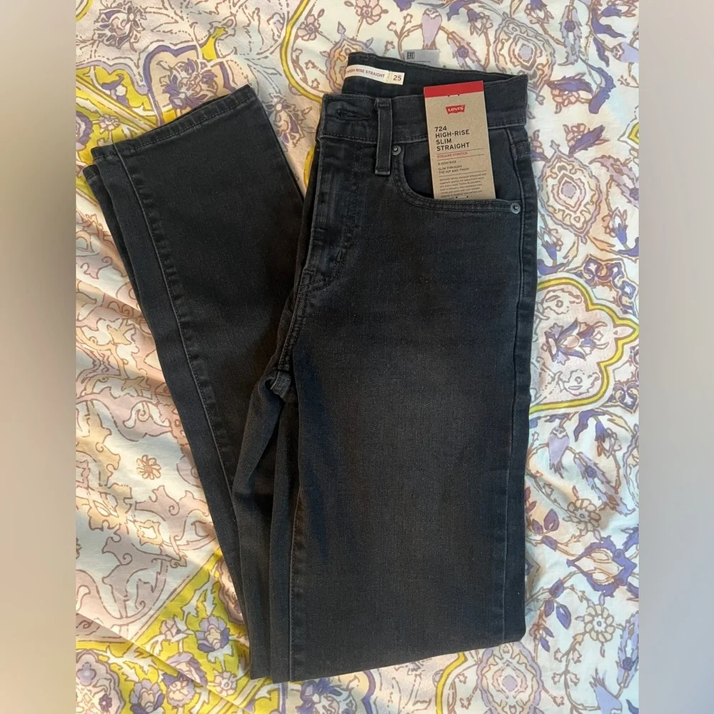 Levi’s 724 HIGH RISE SLIM STRAIGHT WOMEN'S JEANS - Picture 5 of 9